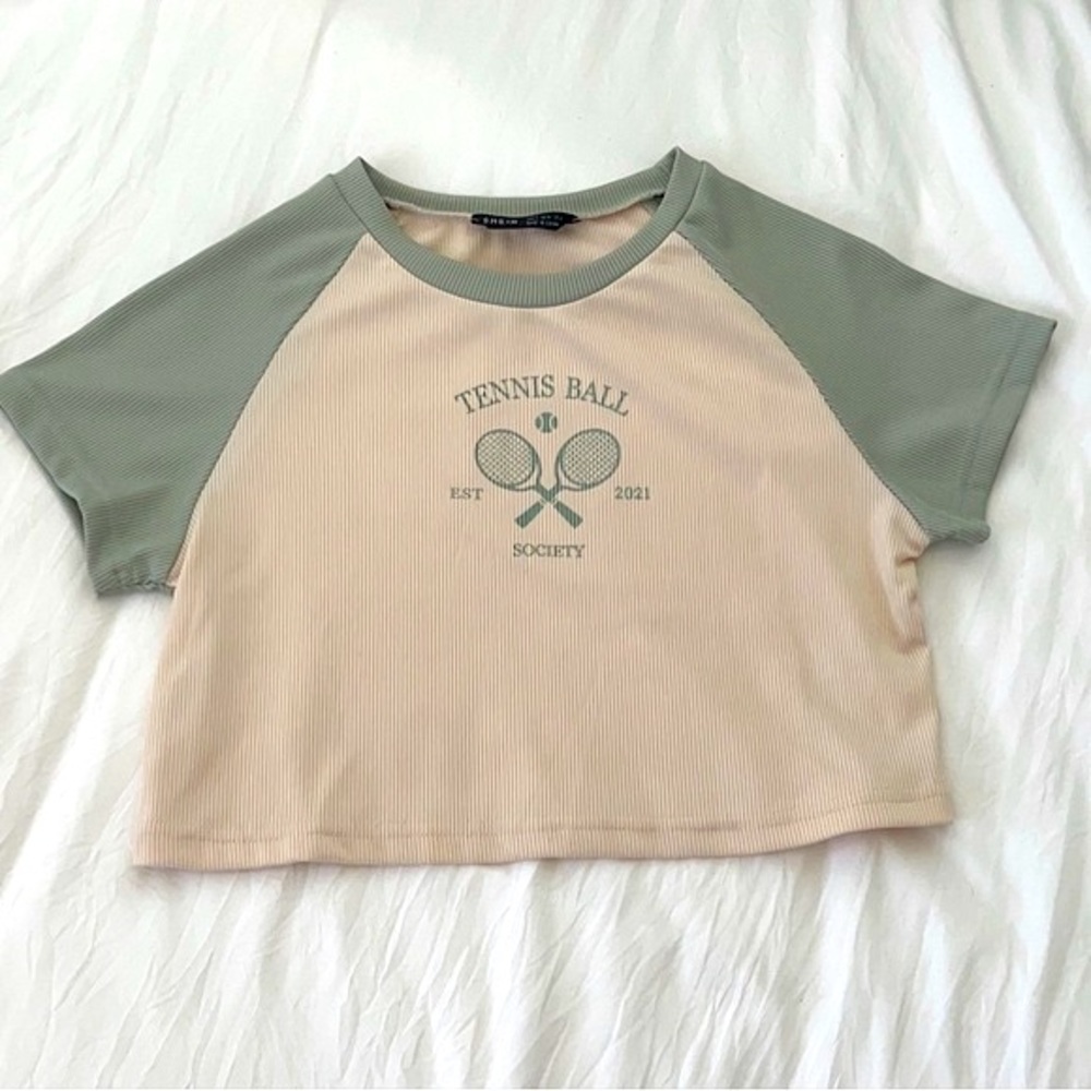 Cropped shein t-shirt size small